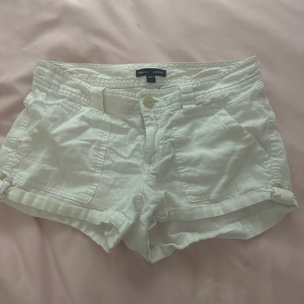 Low waisted cargo shorts
